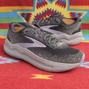 Brooks Womens Ghost Max 2 Running Shoes US 10.5 Gray Black Lavender Walking